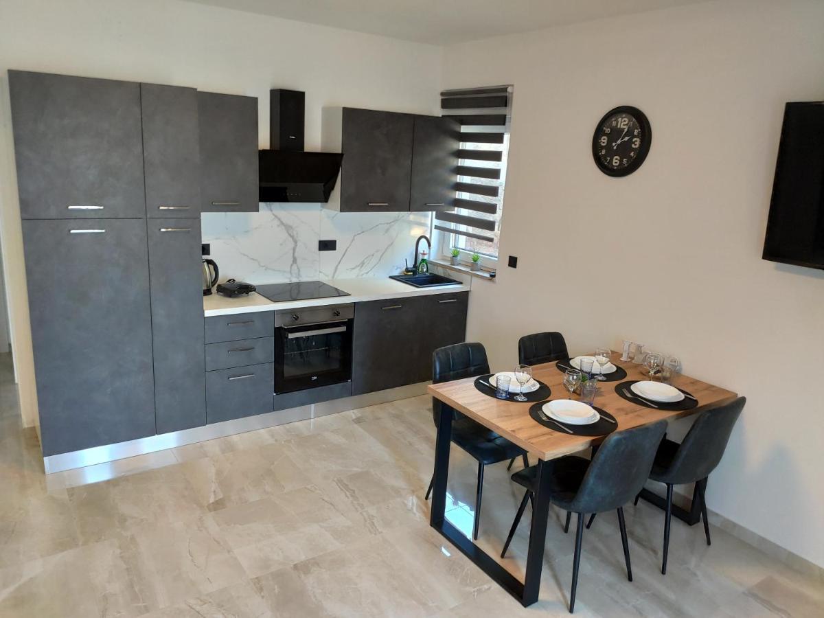 Apartments Pina Kornić Værelse billede