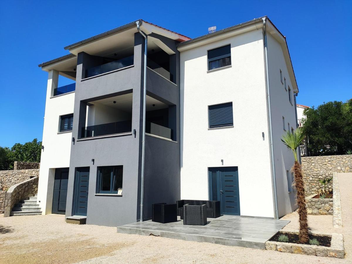 Apartments Pina Kornić Eksteriør billede